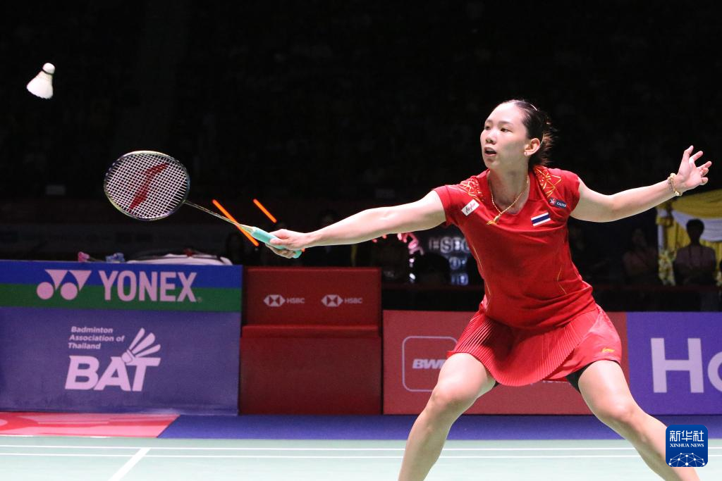 他在场上的 他在场上的