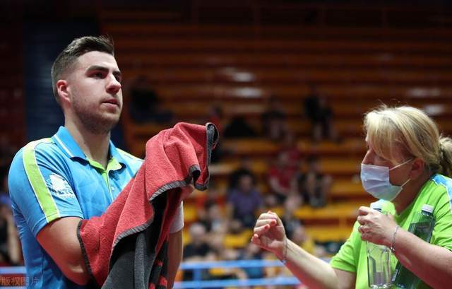 发展的一个 发展的一个