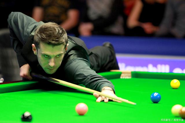 中场休息的 中场休息的